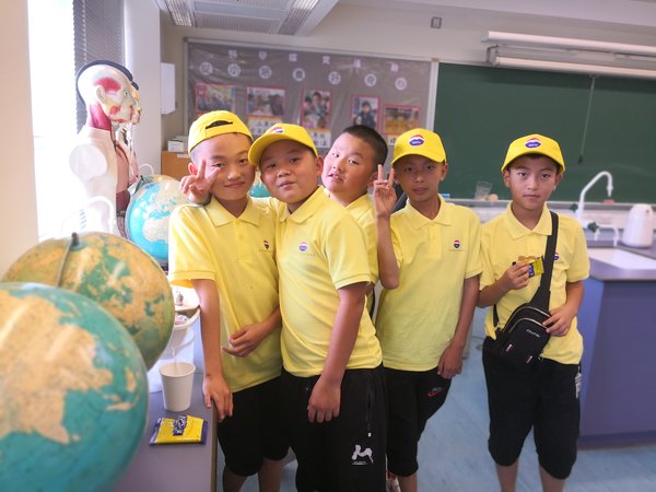 Children of Daozhen County Take Study Tour in Hong Kong