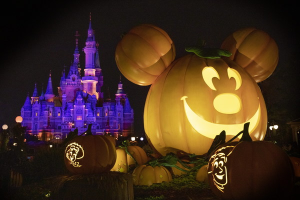 A Wicked Fun Halloween is Heading to Shanghai Disney Resort on October 5