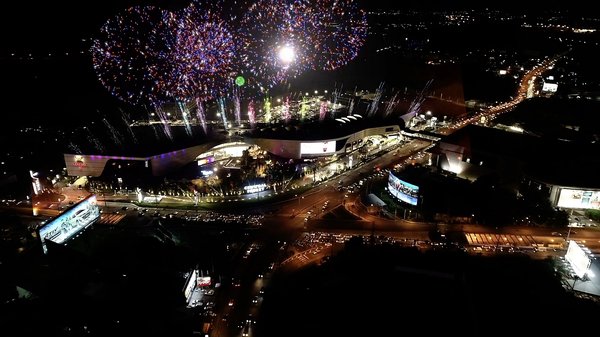 Thailand Pins World Countdown Landmark in Heart of Bangkok at CentralwOrld; Puts Forward Central Phuket as New International Countdown Landmark