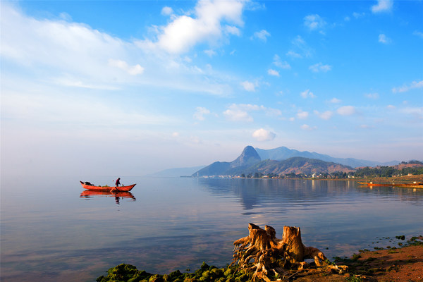 Xinhua Silk Road: Southwest China's Yunnan puts efforts in ecological protection of local scenic lake