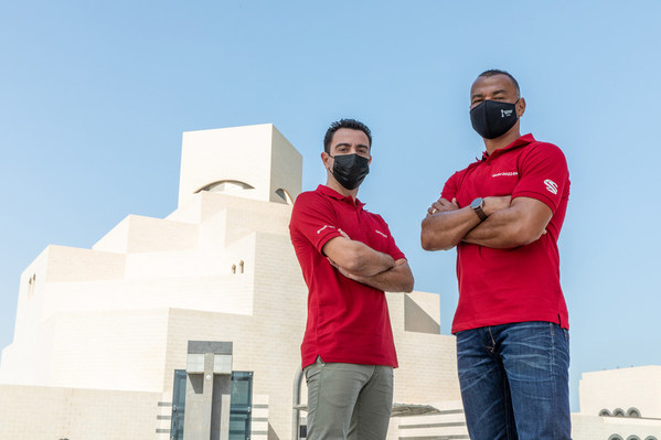 Football Greats Cafu and Xavi Soaked Up the Sights of Qatar During the FIFA Club World Cup Qatar 2020™