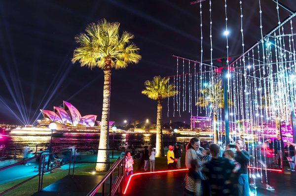 Chinese Talent Takes Centre-Stage at Vivid Sydney