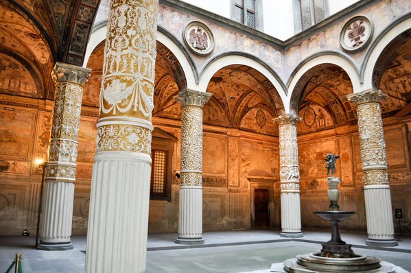 Underlining Its Strong Ties With Florence, Kering Sponsors Improved Facilities For The Palazzo Vecchio Courtyard