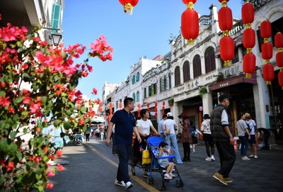 Direct flight links Haikou, Osaka