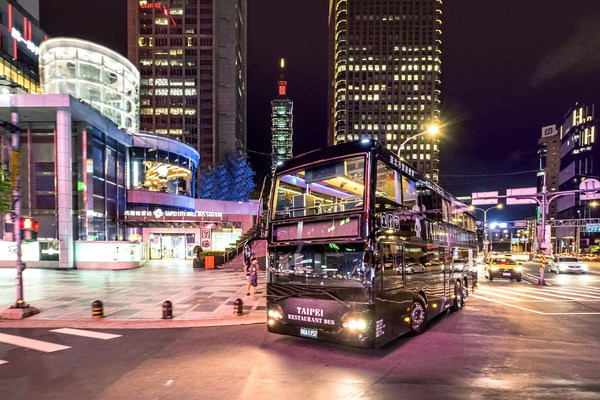 Taipei's First Ever Double-Decker Sightseeing Restaurant Bus