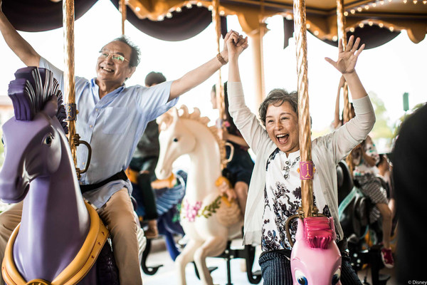 Shanghai Disney Resort Launches New Shanghai Disneyland Senior Seasonal Pass for Senior Citizens to Enjoy a New Season of Magic