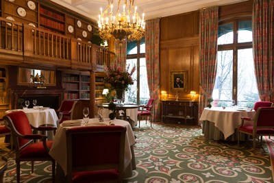 Le Clarence, Nominated in First Place Among the Finest Restaurants in Paris