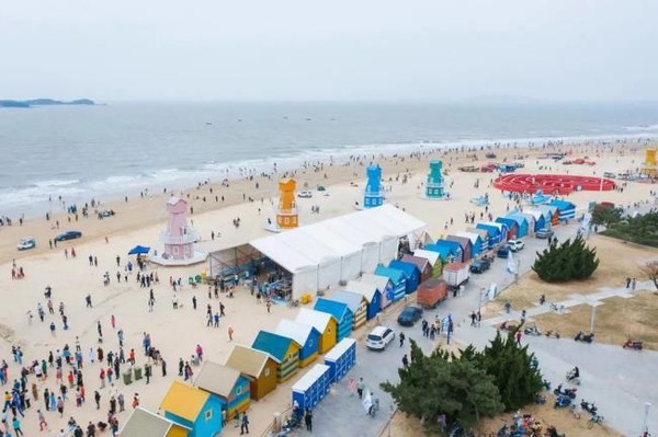 The 6th International Oyster Culture Festival Lights Up Rushan Yintan Beach in Weihai