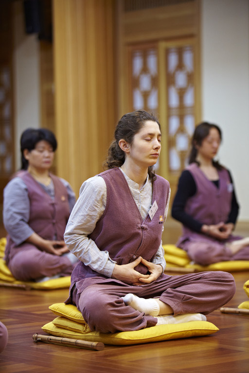 Try Templestay in Korea and Experience the Value of Meditation Global Companies also Have Eyes on