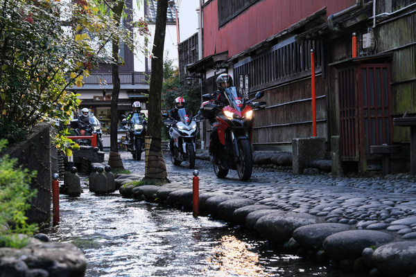 Unbeaten Japan: "The Dragon Route" motorbike tour across the heart of Japan