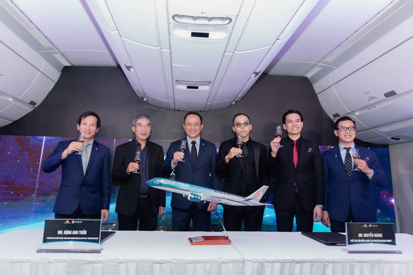 Vietnam Airlines and SpaceSpeakers Group Sign a 2-year Agreement on Development from 2021 to 2023