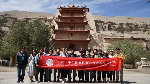 International artists visit Silk Road city for inspiration