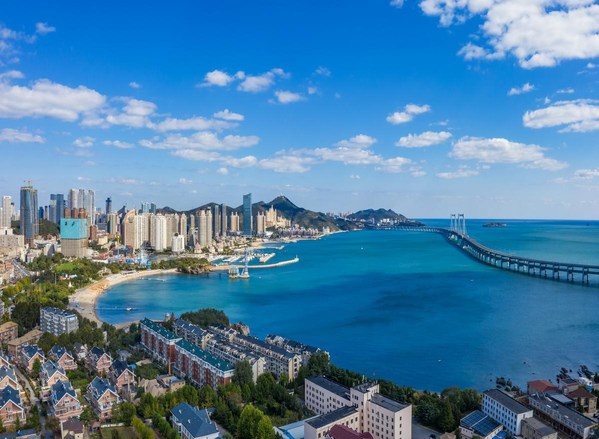 Verdant Mountains and Blue Seas: Beautiful Dalian and Its Charming Bay