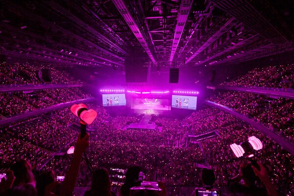 BLACKPINK WORLD TOUR [BORN PINK] MACAU HELD IN GALAXY ARENA SUCCESSFULLY show their ENERGETIC dance and music to over 20 thousand music lovers