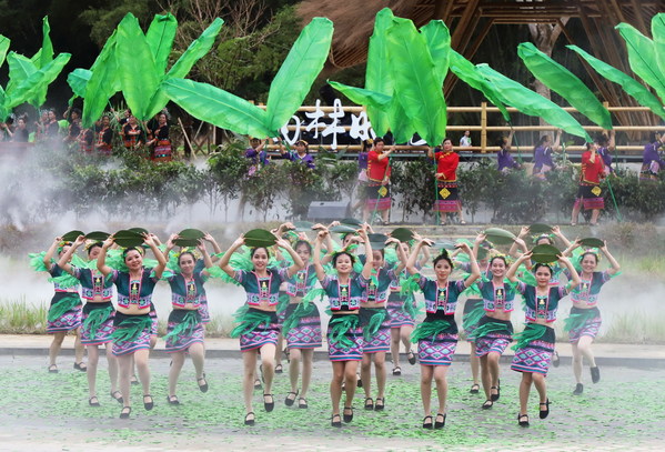 "Rainforest and You" Experiential Activity Held in Wuzhishan, Hainan, China