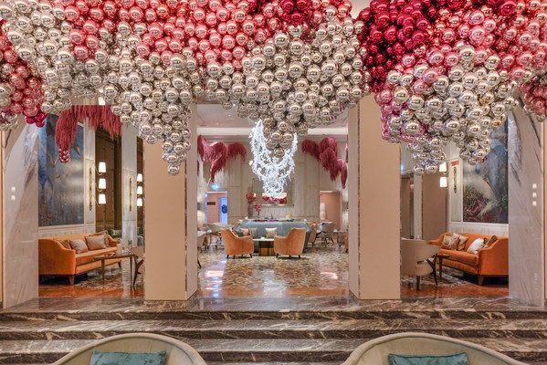 The St. Regis Venice Brings in Avant-Garde Botanical Studio Mary Lennox to Offer a Lush Festive Intervention