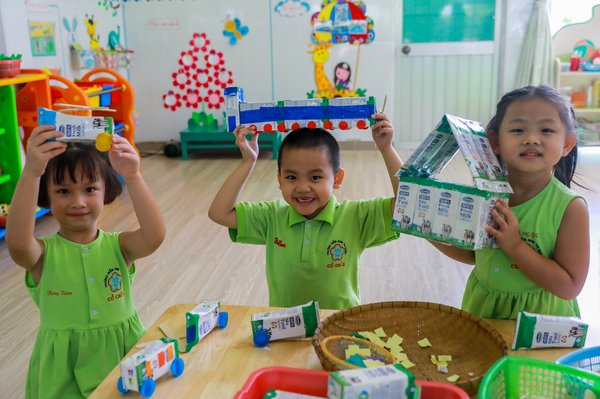 Vinamilk Celebrates 14 Years Benefiting Vietnamese Children with School Milk Program