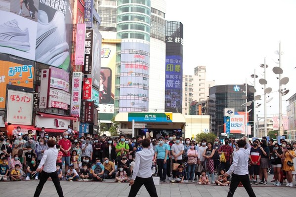 Triple Stimulus Vouchers Combined with Digital COVID-19 Pandemic Prevention Efforts Generate NT$4.6 Billion in Revenues in Taipei's Ximen Commercial District since the Epidemic Outbreak