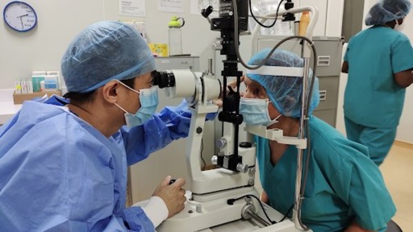 VISTA Eye Specialists works with Tzu Chi Malaysia to Help Restore Eyesight with 100 Charity Cataract Surgery