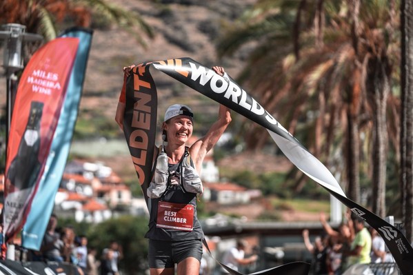 RÉMI BONNET AND NIENKE BRINKMAN WIN THE GOLDEN TRAIL SERIES