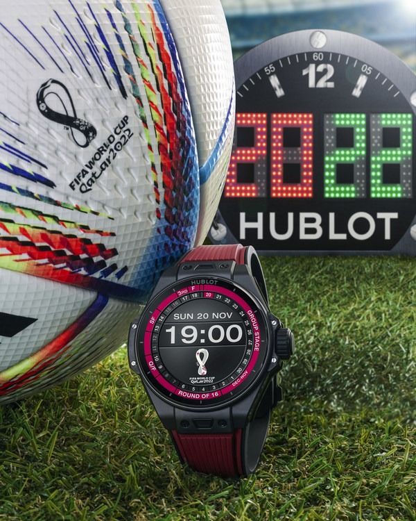 HUBLOT BIG BANG E FIFA WORLD CUP QATAR 2022™