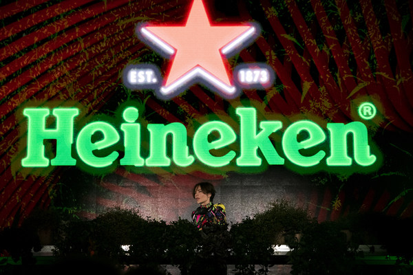 Nina Kraviz kicked-off the Formula 1 Heineken Gran Premio d'Italia 2021 weekend in style with a headline performance at the Heineken® Greener Bar in Milan