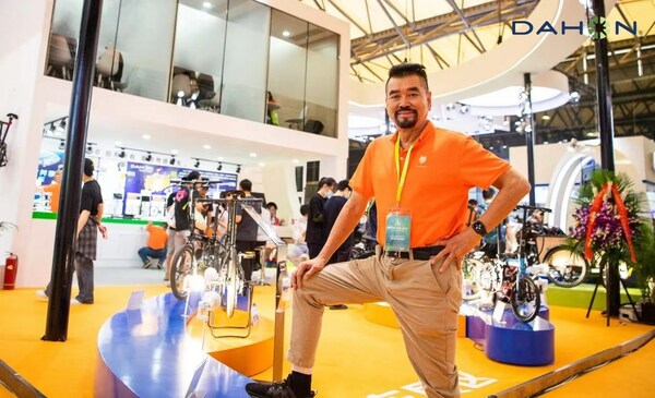 DAHON wows crowds with groundbreaking bike tech at China Cycle 2023