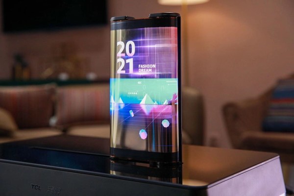 TCL CSOT Launches Two Flexible Displays at CES 2021: Re-defining Standards for Portable Devices