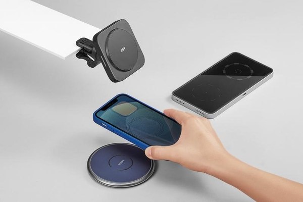 ESR Launches World's First MagSafe Compatible Wireless Charging Car Mount