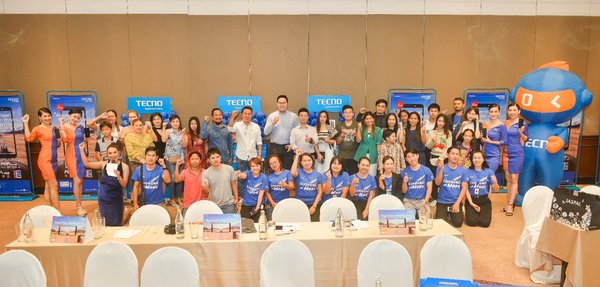 TECNO Held Distributor Channel Summit in Thailand