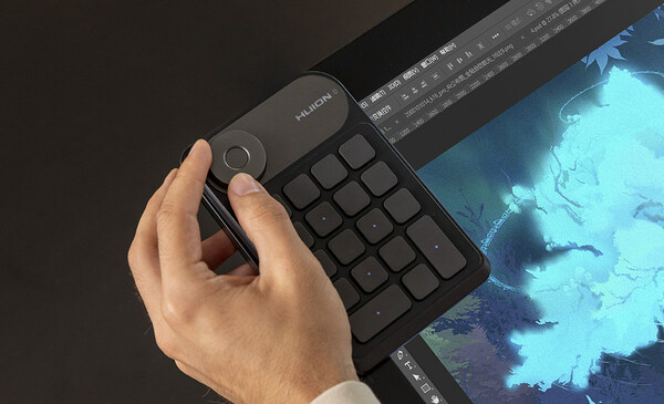 Huion brand-new pen computers and graphics tablets debut at CES 2023, striking the industry and creatives