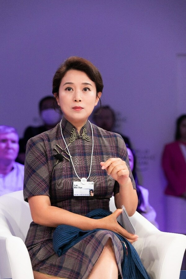 TCL's Yuki Wei Highlights the Role of Technology in Facilitating Human-Nature Symbiosis at 2023 Summer Davos Forum