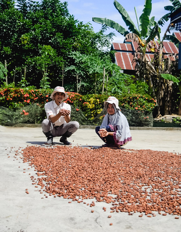 Barry Callebaut and Garudafood announce strategic partnership to distribute Van Houten Professional products in Indonesia