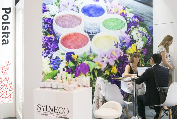 The Global Beauty Community Gathers at Cosmoprof Asia 2019