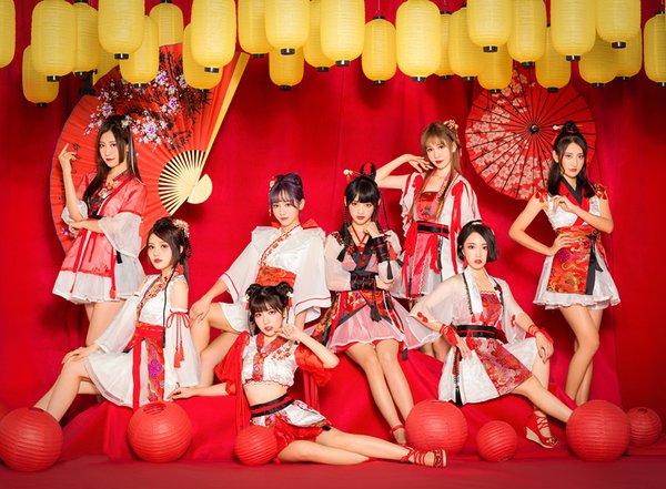 Chinese girl group SING's English-language version of "Moonlight Thoughts" in worldwide release this month