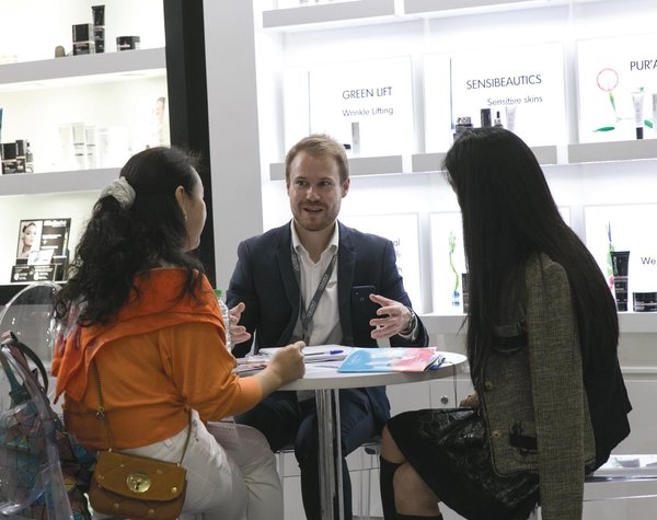 Over 800 exhibitors and 20,000 buyers expected at the 1st South China Beauty Expo