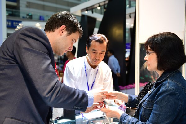 Customer-centric innovations at Shenzhen Jewellery Fair