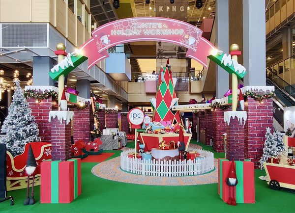 Tomte Stuck in Malaysia Brings Christmas Cheer at IPC Shopping Centre