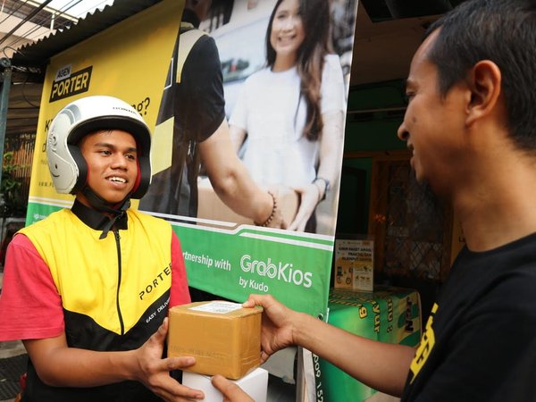 GrabKios and Porter Collaborate to Support Traditional Store through Digital Based Logistic Service