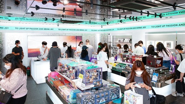 Pop Mart flagship store opens in South Korea, art toy culture finds its way in Hongdae, Seoul