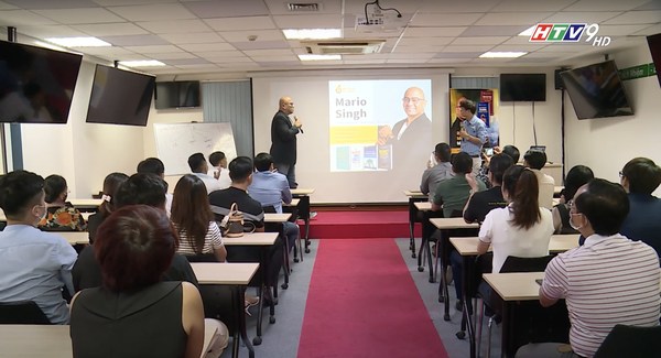 Global Financial Expert, Mario Singh, Launched Two of His Best-Selling Books in Vietnamese