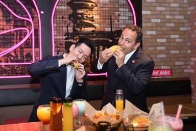 Yum China Welcomes Kentucky Governor and Delegation to China