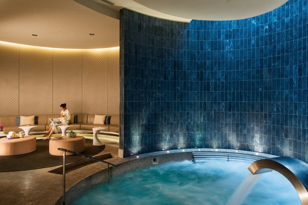 Melco recognized as a top brand at the world's top destination by 'Forbes Travel Guide 2018 Most Luxurious Hotels/Spas'