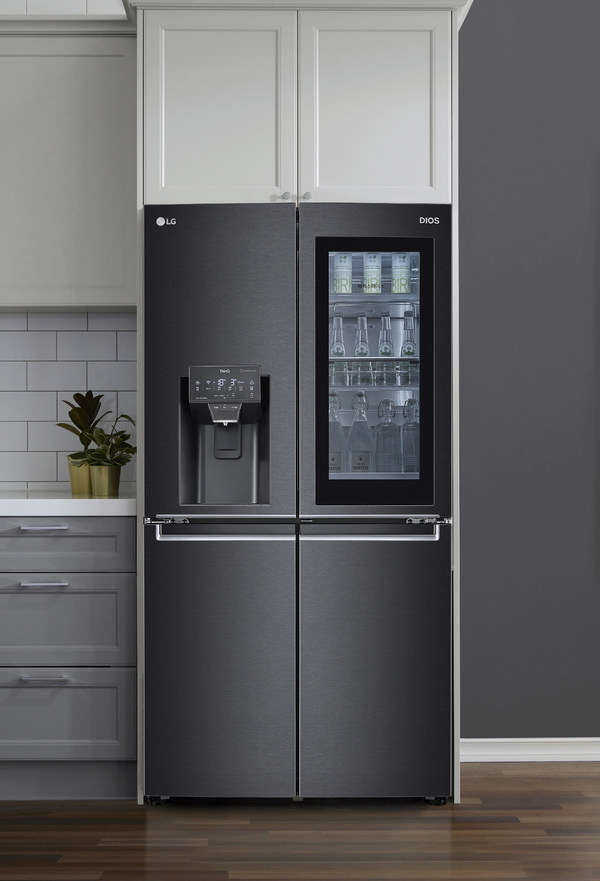 New LG InstaView Refrigerators Demonstrate Hygiene Innovation at CES 2021