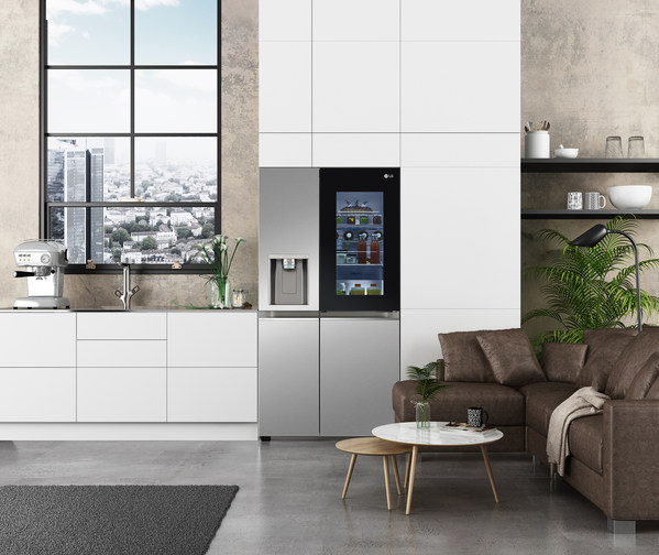 New LG InstaView Refrigerators Demonstrate Hygiene Innovation at CES 2021