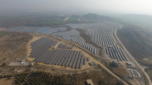 JinkoSolar Supplied 17.5MW High-efficiency Modules to Fauji Solar Power Plant in Pakistan