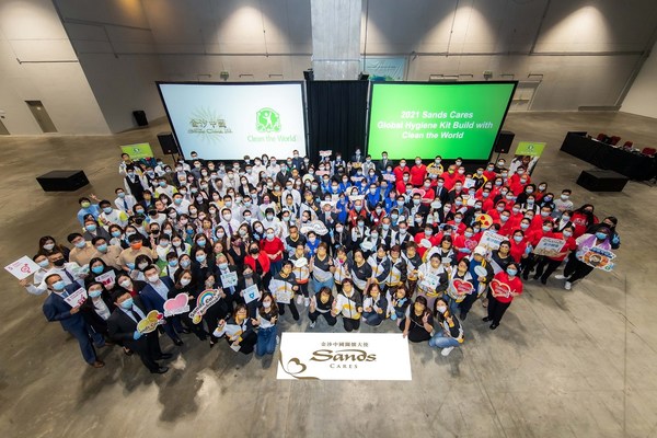 Sands China and Community Groups Work Together to Pack 20,000 Hygiene Kits for Clean the World