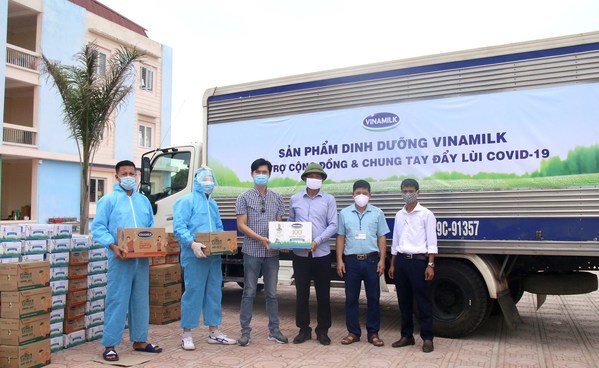 Vinamilk promotes healthy lifestyle and steps up donations in the fight against COVID-19