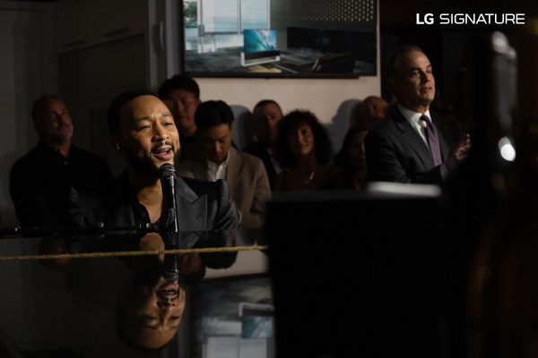 LG SIGNATURE AND JOHN LEGEND DELIVER UNFORGETTABLE EXPERIENCE AT CEDIA EXPO 2022