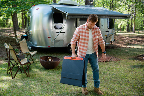 Chris Pratt Teams Up with Global Top-Selling Outdoor Solar Generator Brand, Jackery, to Kick-off Summer Travel Season